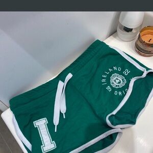 Like New Women’s S or XS Green Athletic Shorts from Ireland
